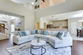 Spacious Sugar Land Home with Yard and Pool Access!